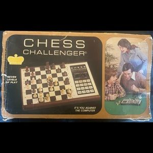 VINTAGE CHESS CHALLENGER 7 GAME